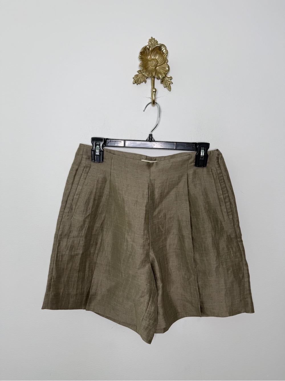 L'Agence Hadleigh Long Shorts 4